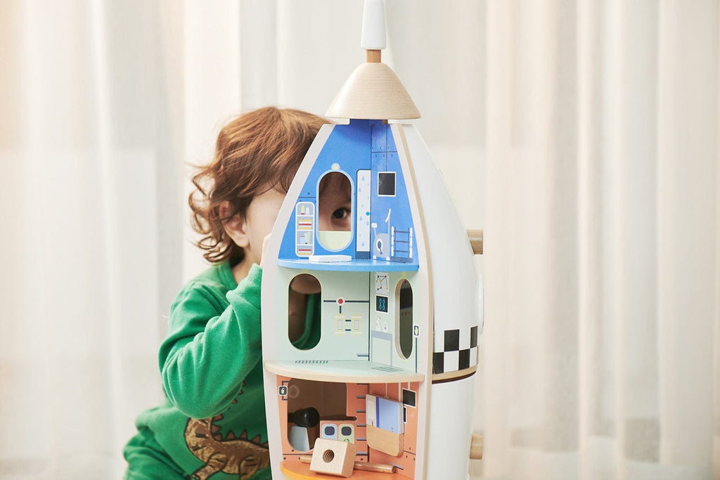 CLASSIC WORLD puidust raketi lastemaja + tegevusfiguurid - Fairy Kitten Mänguasjapood